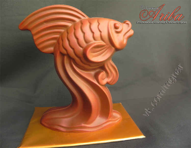 Шоколадная фигурка, подарок